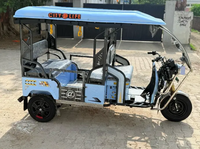 ELECTRIC AUTO PASSENGER